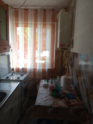 Închiriez apartament două camere,parter micro 1 - imagine 3