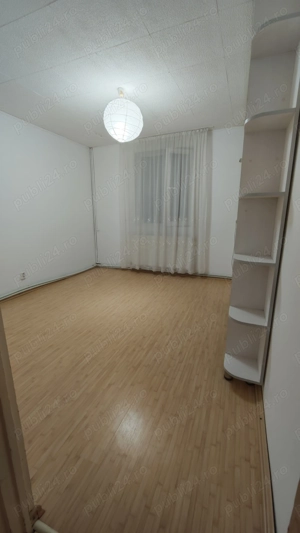 Vând Apartament 3 camere  - imagine 2 Vând Apartament 3 camere  - imagine 2