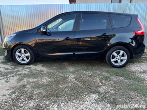 Renault Grand Scenic 7 Locuri 1,6 DCI 130 Cai - imagine 2 Renault Grand Scenic 7 Locuri 1,6 DCI 130 Cai - imagine 2