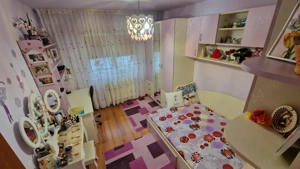 Vand apartament 4 camere - imagine 2
