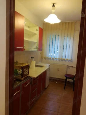 Inchiriez spatiu amenajare birou cabinet - imagine 3 Inchiriez spatiu amenajare birou cabinet - imagine 3