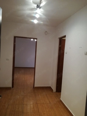 Inchiriez spatiu amenajare birou cabinet - imagine 2 Inchiriez spatiu amenajare birou cabinet - imagine 2