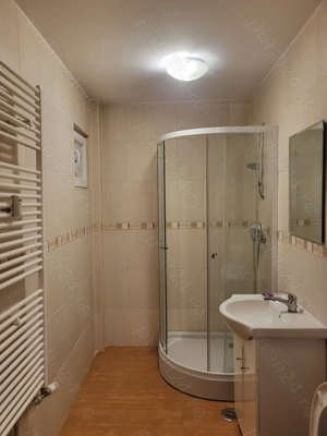 Inchiriez spatiu amenajare birou cabinet - imagine 6 Inchiriez spatiu amenajare birou cabinet - imagine 6