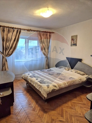 Apartament cu 4 camere în zona Central - imagine 12 Apartament cu 4 camere în zona Central - imagine 12