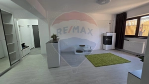 Apartament cu 2 camere de vânzare si curte privata de 187 m.p.