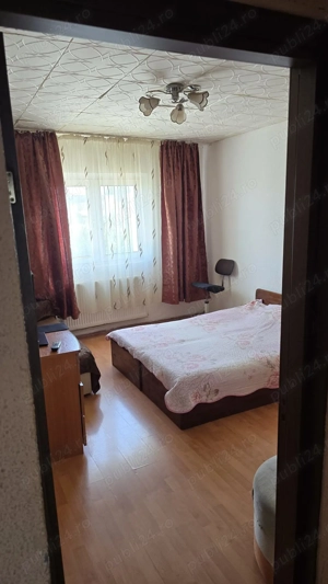 Închiriez garsonieră 