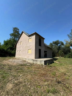 Vând casă structură lemn la rosu - imagine 3