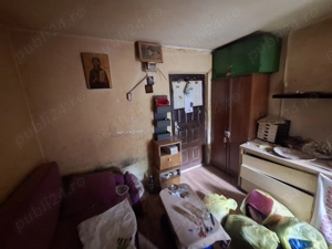 garsionera RAHOVA langa piata , etaj 3, 15mp, bloc din 1972 - imagine 4