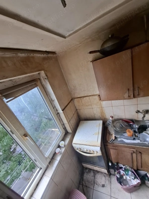 garsionera RAHOVA langa piata , etaj 3, 15mp, bloc din 1972 - imagine 9