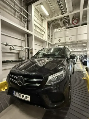 Mercedes - Benz GLE 350 d 4MATIC AMG Line - imagine 8