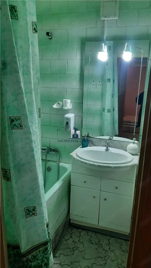 Apartament 3 camere Decomandat Moldovita - imagine 2