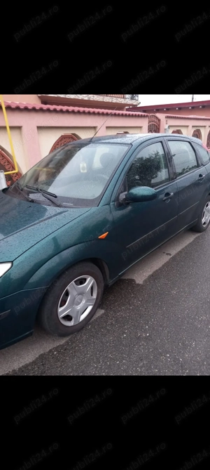 Vând Ford focus an 2002