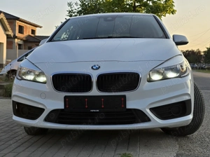 BMW Seria 2 Active Tourer 1.5 D 116 CP - imagine 9