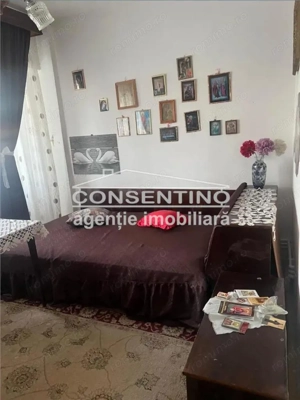 Se vande imobil cu 2 camere , etaj 2, Cuza Voda