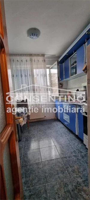 Se vinde apartament cu 3 camere , confort sporit , Micro 5 - imagine 3