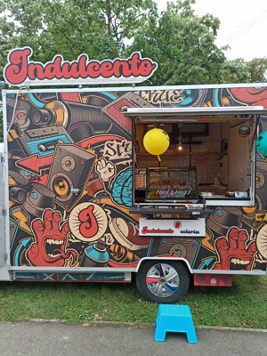 Food truck produse dulci - imagine 2 Food truck produse dulci - imagine 2