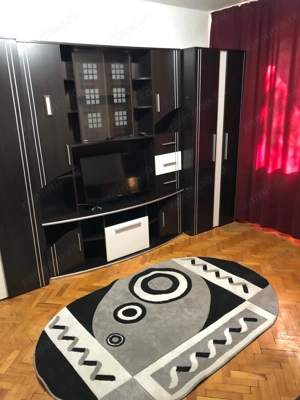 Ofer 1 cameră complet DECOMANDAT etaj 1 Complex cu CENTRALĂ  PROPRIE mobilat si utilat ... liber - imagine 2