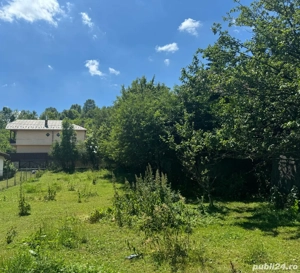 Vând teren în Valea Doftanei