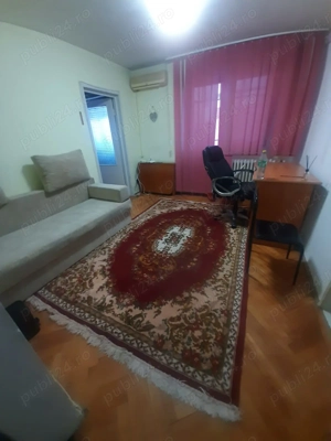 Inchiriez apartament Podu Roș - imagine 3