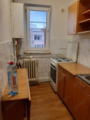 Inchiriez apartament Podu Roș - imagine 7