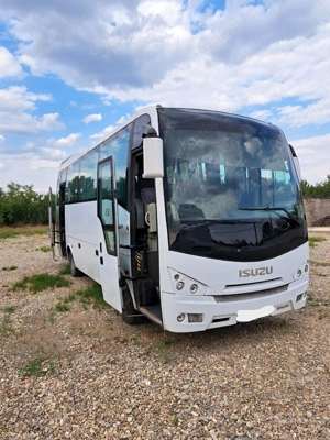 Isuzu Turquoise 30+1+1 locuri