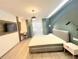 Pethouse de lux 4 camere 2 bai 2 terase si parcare in zona Centrala - imagine 12