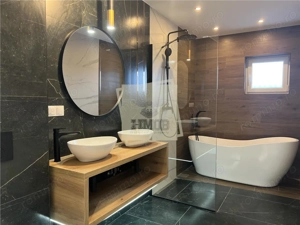 Pethouse de lux 4 camere 2 bai 2 terase si parcare in zona Centrala - imagine 16