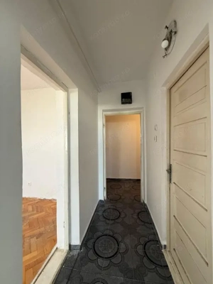 Apartament spatios, 2 camere, etaj 3,  mp 49 mp utili, zona Soarelui - imagine 11