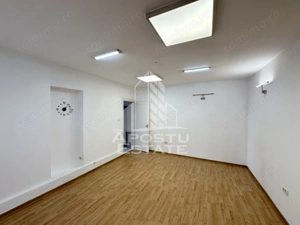 Casa de vanzare cu teren 1451 mp, Dumbravita - imagine 5