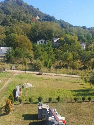 Teren intravilan la 6 km de Rm Valcea
