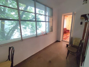 Vanzare apartament 3 camere in bloc mic, Polona - imagine 12