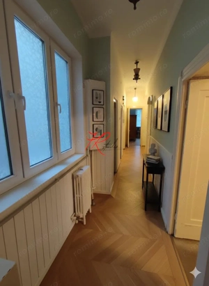 Vanzare apartament 3 camere in bloc mic, Polona - imagine 18