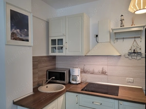 Garsoniera De Inchiriat Zona Reyna - imagine 8