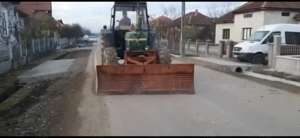 Tractor John Deere cu lama pt deszăpezire  - imagine 4