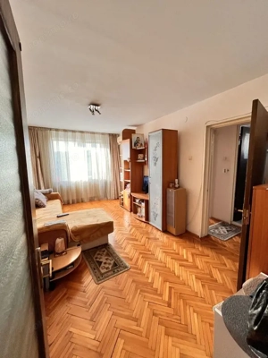 3 camere Aparatorii Patriei metrou /an 1985