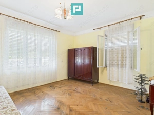 Casă cu teren generos, zonă centrală, Curtici - imagine 18