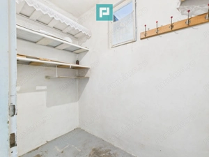 Casă cu teren generos, zonă centrală, Curtici - imagine 12