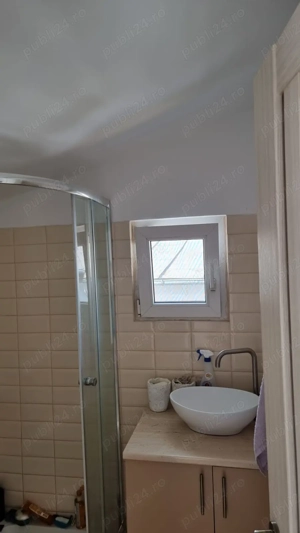 Casa de vanzare in zona centrala - imagine 8