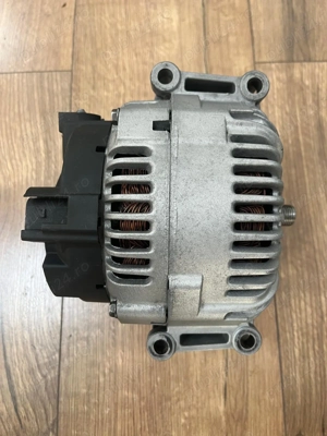 Alternator Valeo 180 A Mercedes-Benz – stare foarte bună - imagine 4
