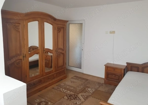 Proprietar, inchiriez 2 camere, zona Kiriac - Calea Sagului