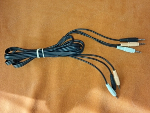 Cablu cu 3 mufe JACK 3,5 mm - tata  la 3 mufe JACK 3,5 mm - tata 