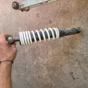 Dezmembrez dinli 700 - imagine 5