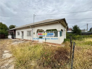 VANZARE CASA BATRANEASCA - 2.656 MP TEREN - ROMANESTI, PRAHOVA
