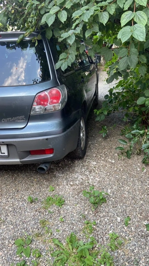 Vand SUV Mitsubushi Outlander, an 2003, Euro 4 - imagine 4