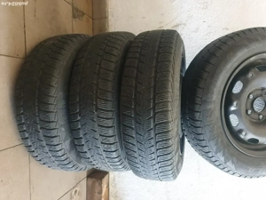 Vând anvelope mixte 