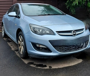 De vânzare: Mașină achiziționată nouă în 2017   un singur proprietar - imagine 2