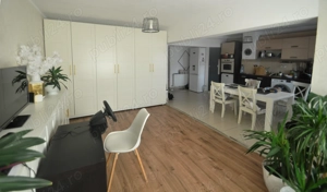 Vand apartament cu 3 camere in centrul orasului Ramnicu Valcea etaj 4 - imagine 2