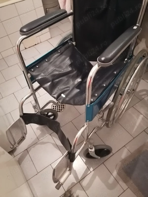 Scaun cu rotile si cadru de mers pliabil noi 600 lei - imagine 3