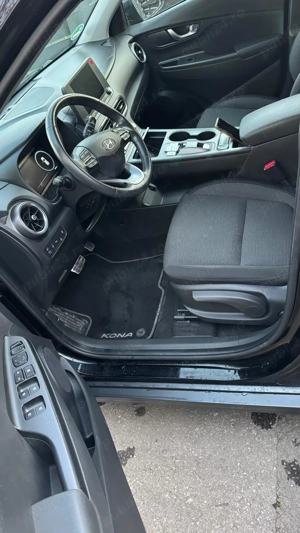 HYUNDAI KONA electrica 68 kvh  204 cp - imagine 6