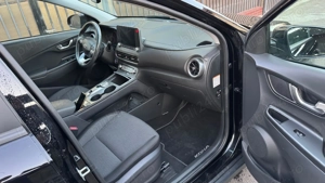 HYUNDAI KONA electrica 68 kvh  204 cp - imagine 4